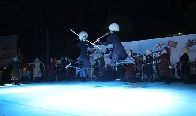 Kafkas Halk Oyunları Gölcük’te Resital Sunacak