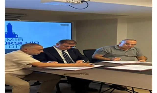 Grand Plaza ve İztarım’da imzalar atıldı