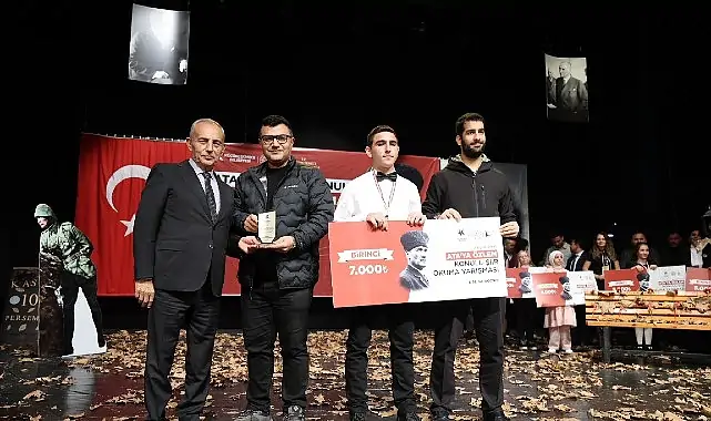 Ata’ya Özlem Şiir Okuma Yarışması’nda Duygulu Anlar Yaşandı