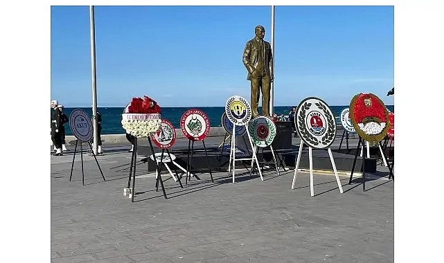 Edremit Heyeti KKTC’nin 42. Kuruluş Yıldönümü Kutlamalarına Katıldı