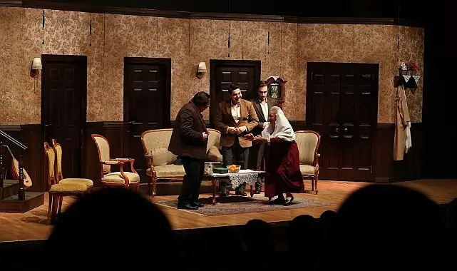 Bağcılar Belediyesi’nden muhteşem prömiyer