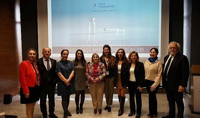 Sağlık çalışanlarının aşılanması ile rol model oluşturulmalı