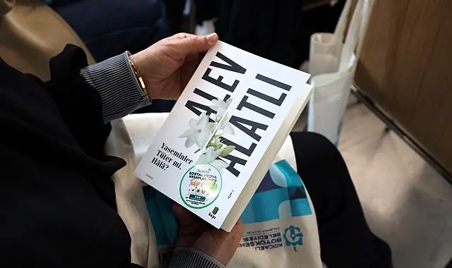 Yazar Alev Alatlı, adını taşıyan kütüphanede anıldı