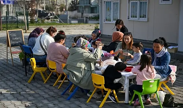 Bornovalı miniklere “Çim Adam Atölyesi”