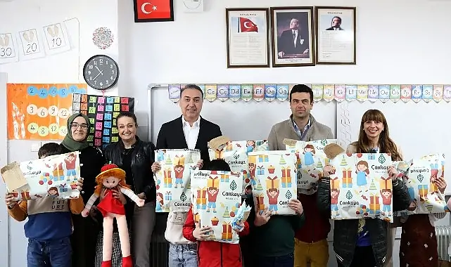 Çankaya Belediyesi’nden Karataşlı Çocuklara Bayram Hediyesi