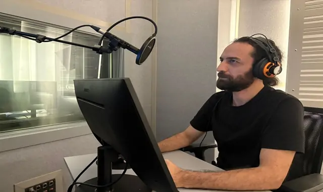 SAİT ÇATALDAŞ Netflix’in Sevilen Dizisi YOU ile EGA Hermes Ödülleri’nde “En İyi Seslendirme Sanatçısı” Seçildi!