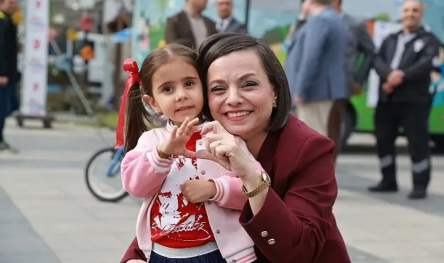 Karabağlar ’da Çocuklar Bayramlarını Doyasıya Yaşadı