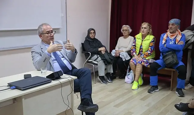 Konak’ın İleri Yaş Merkezi’nde hareketli yaşam semineri