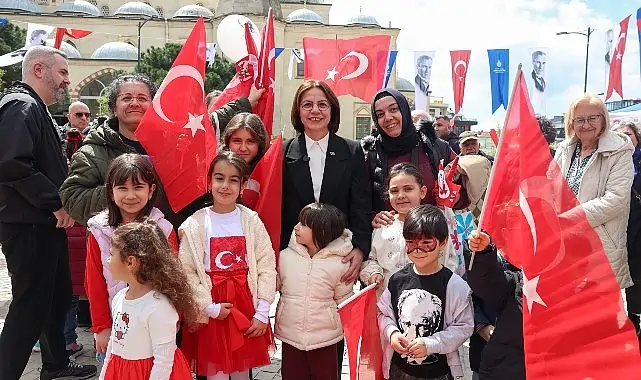 Maltepe’nin Cumhuriyet Meydanı’nda 23 Nisan coşkusu