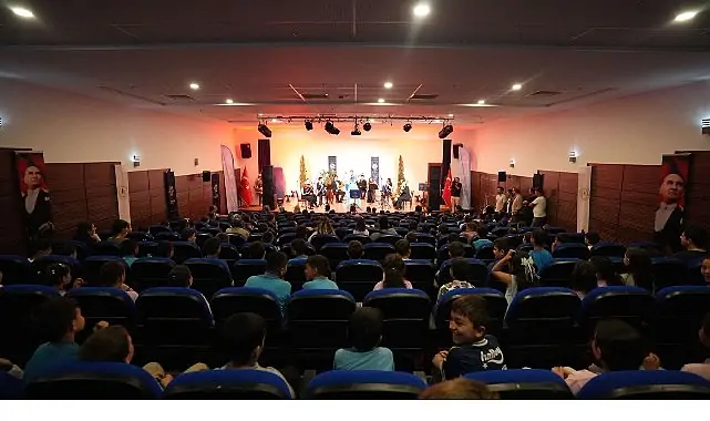 Başkan Çerçioğlu Her Yaştan Vatandaşı Kültür ve Sanat Etkinlikleri İle Buluşturmaya Devam Ediyor