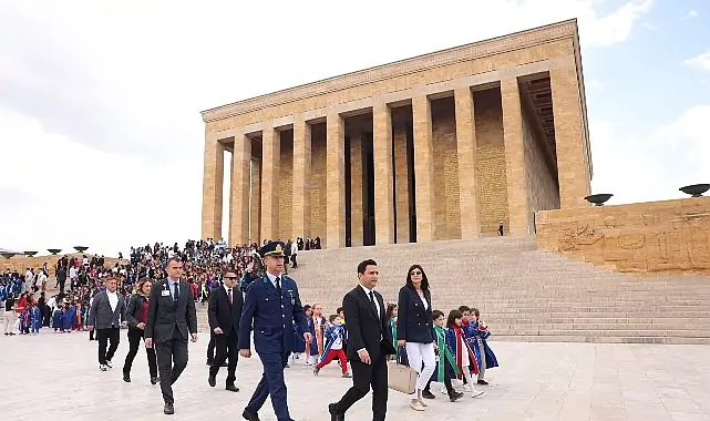 Çankayalı Minikler Atasının Huzurunda