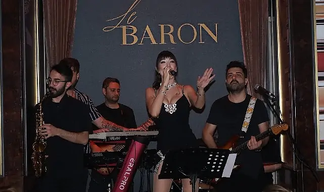 Ece Gürsel’den Le Baron sahnesinde yeni imaj