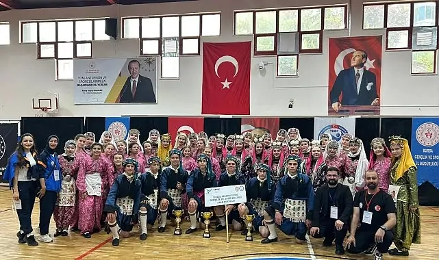 İnegöl Belediyesi Halk Dansları Bölge Finallerinde 3’te 3 Yaptı